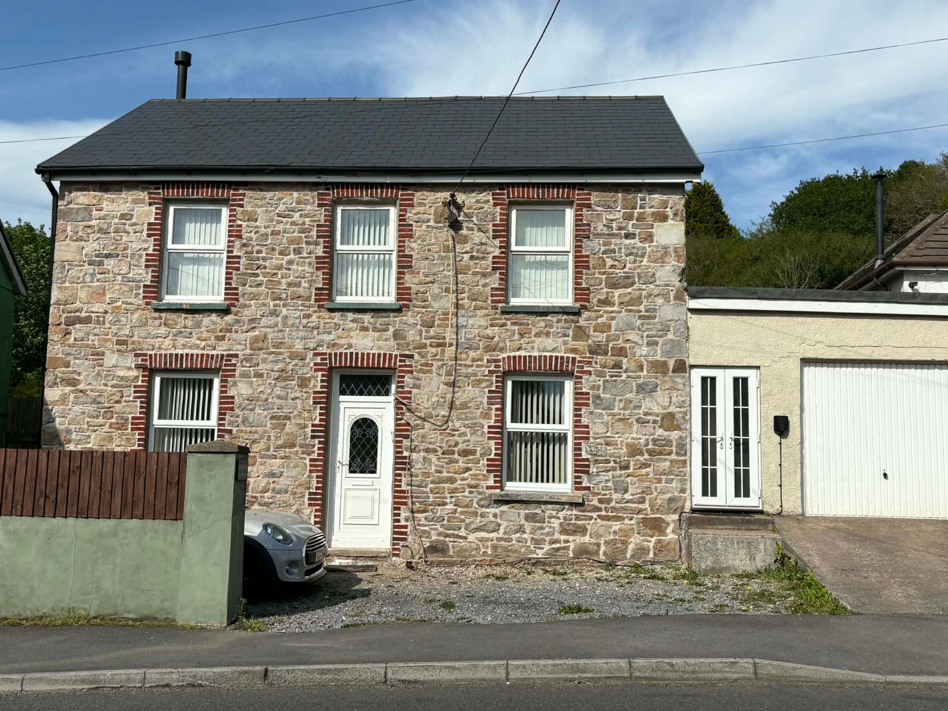 Lime repointing
