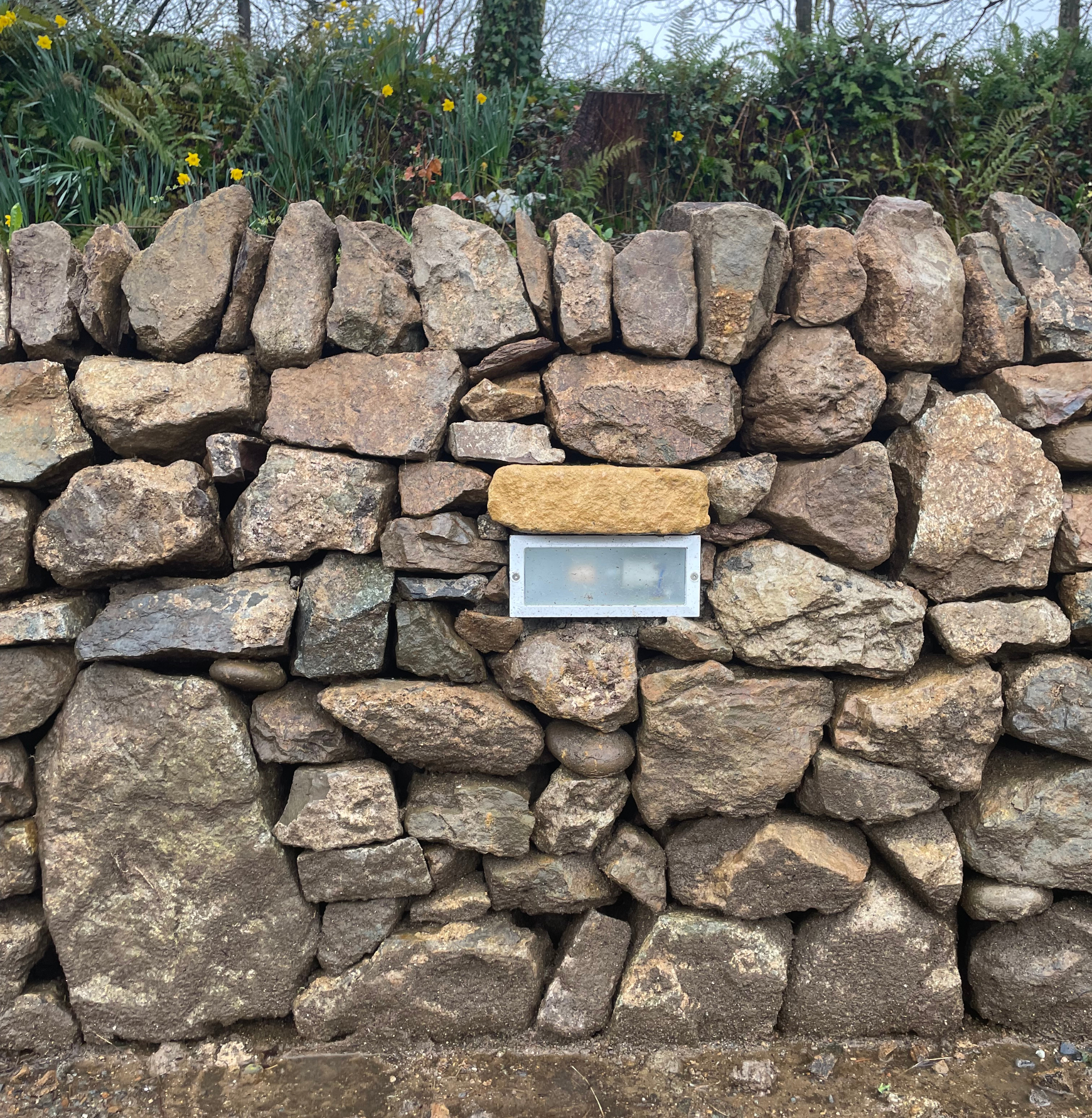 Drystone lights